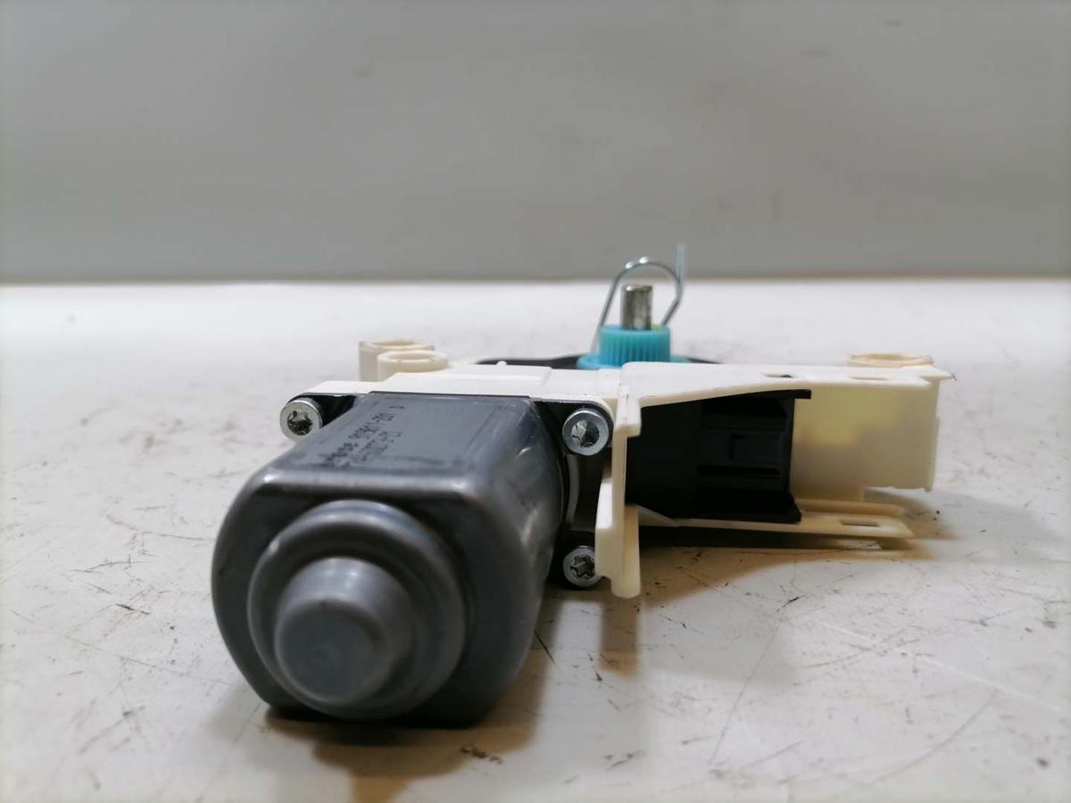 Audi A4 8K B8 original Fensterhebermotor hinten rechts Bj.2010